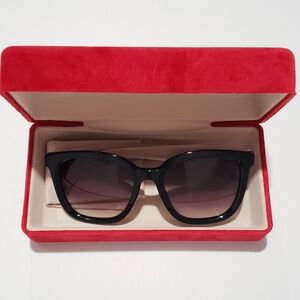 Carolina Herrera Sunglass